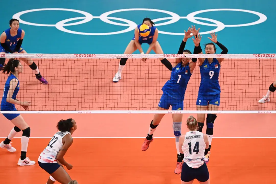 奥运进行时中国女排vs美国女排精彩图集