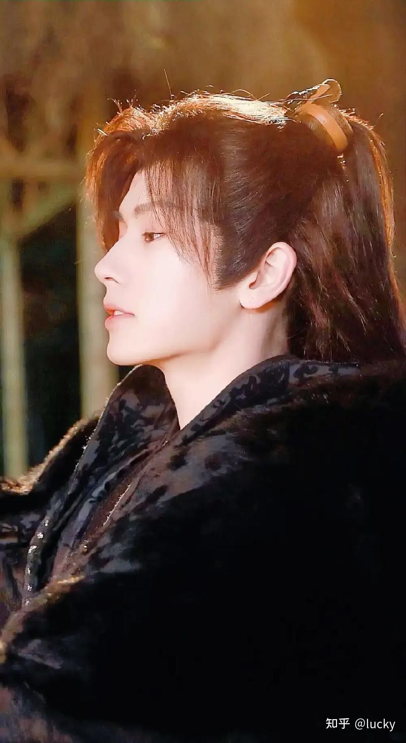 李菲-短剧界男神，古装扮相惊为天人，演技出色可惜却未能大火 - 知乎