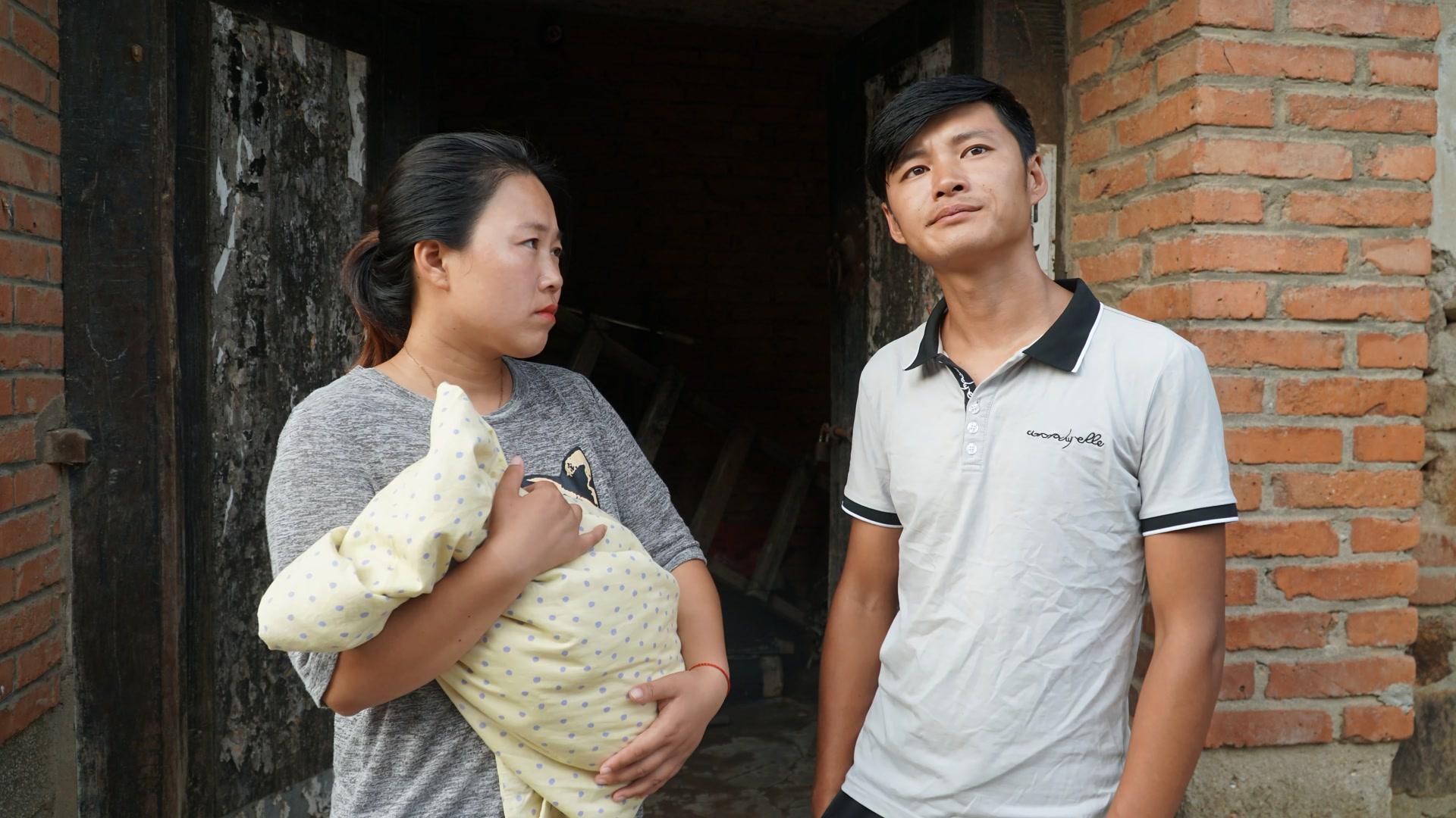 丈夫抛下重病媳妇和女儿离开不久媳妇痊愈丈夫找上门来