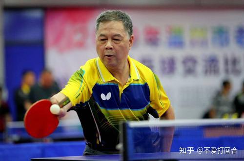 小孩子怎么学习打乒乓球 v2-12842c41a9b0a03751e09e381723b3c5_r.jpg