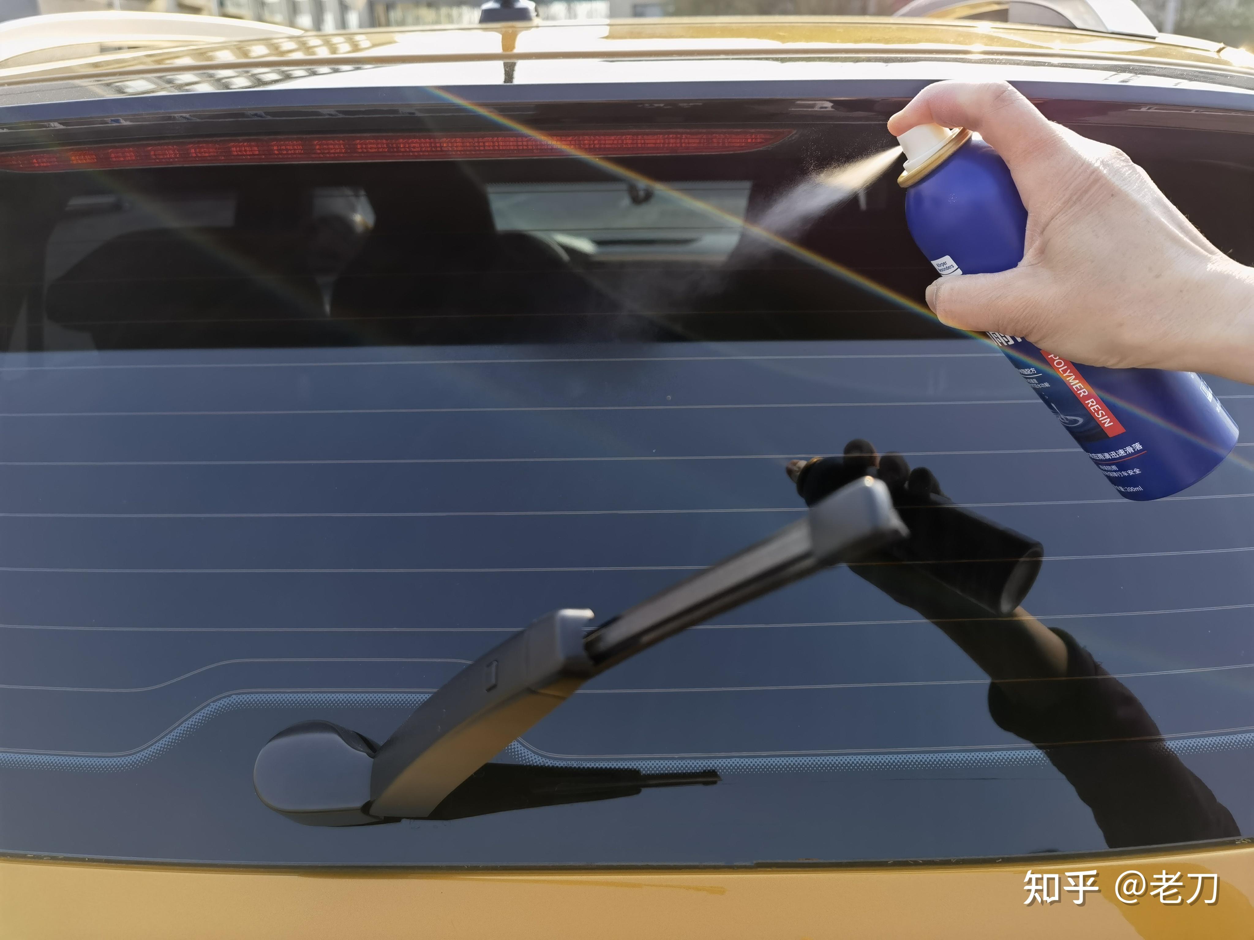 应对降雨天气车窗玻璃镀膜