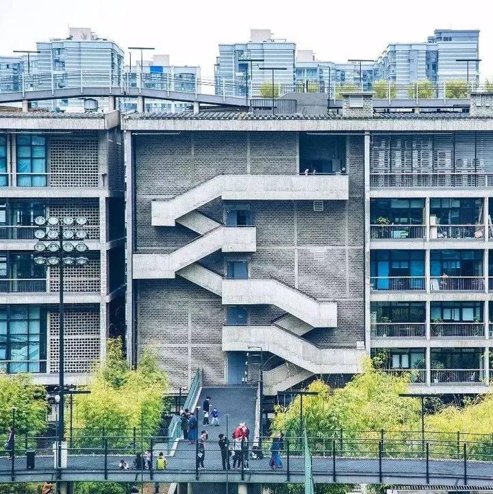 很多建筑师都是人类的敌人,但刘家琨不是 - 知乎