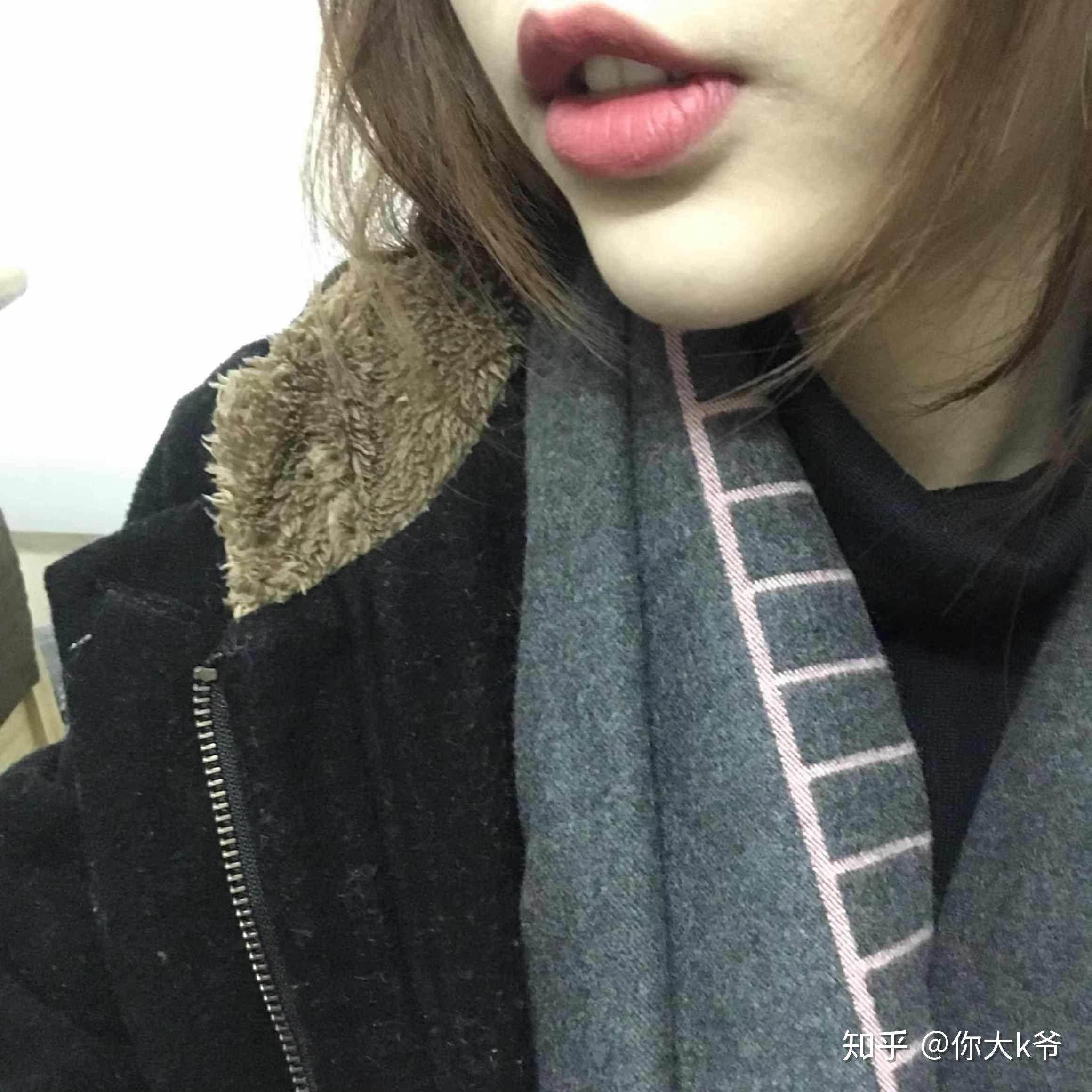 大嘴巴girl真的很头疼希望大家可以给我些建议嘴唇厚且宽也就是大的