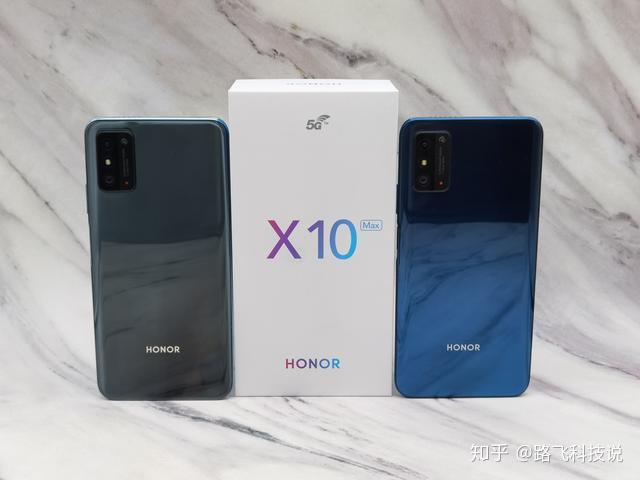 久违的大屏又回来了不负两年之约荣耀x10max开启大屏新时代