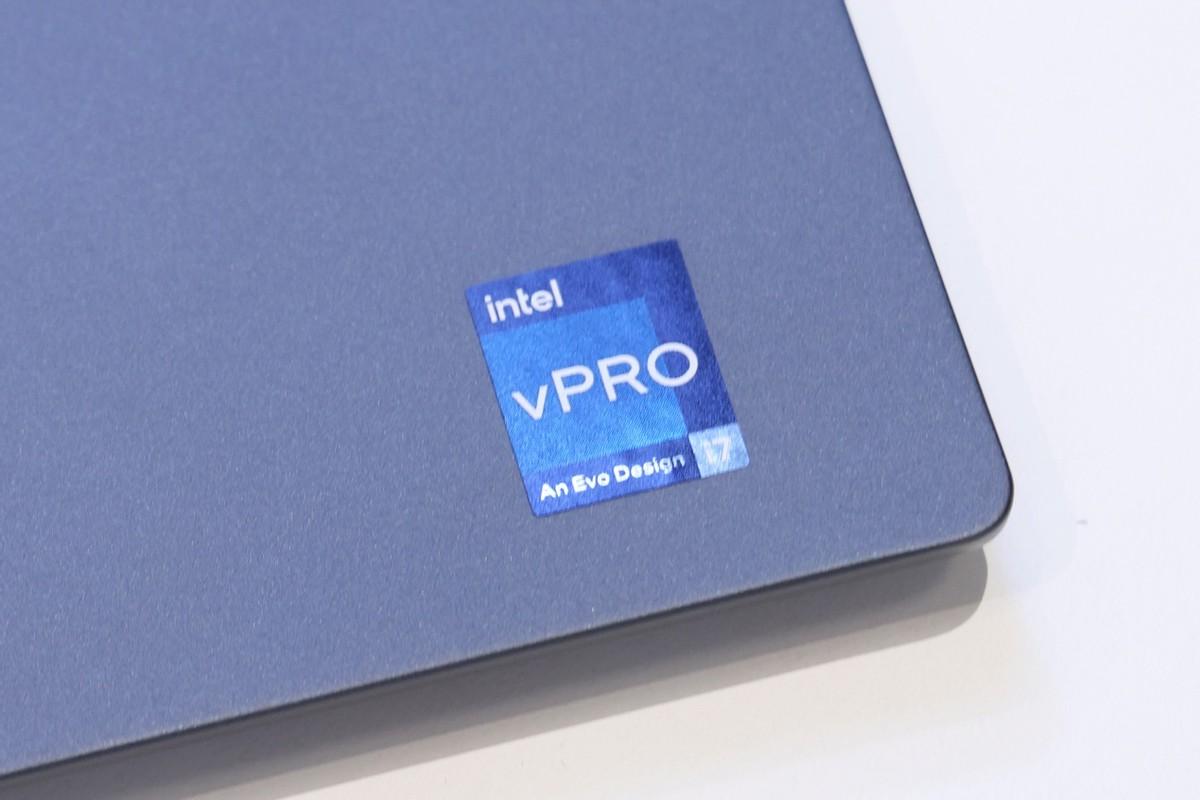  latitude 7440 