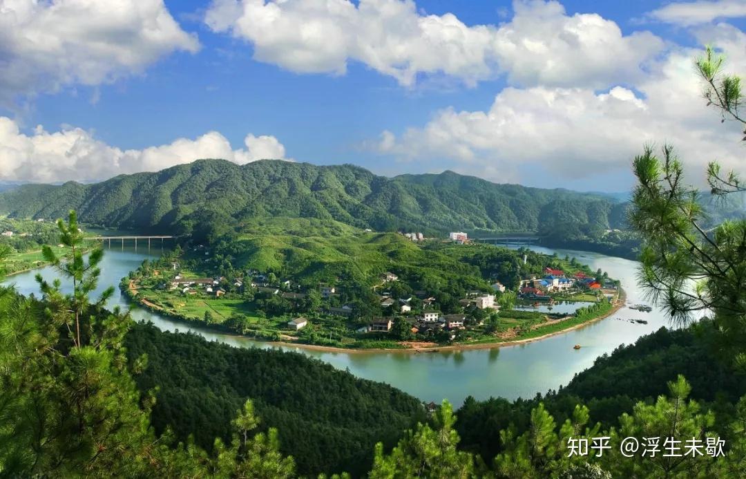 平江入选首届中国县域旅游竞争力百强县石牛寨上榜