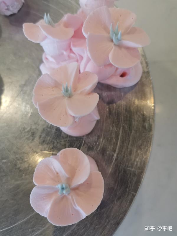 奶油裱花五瓣花