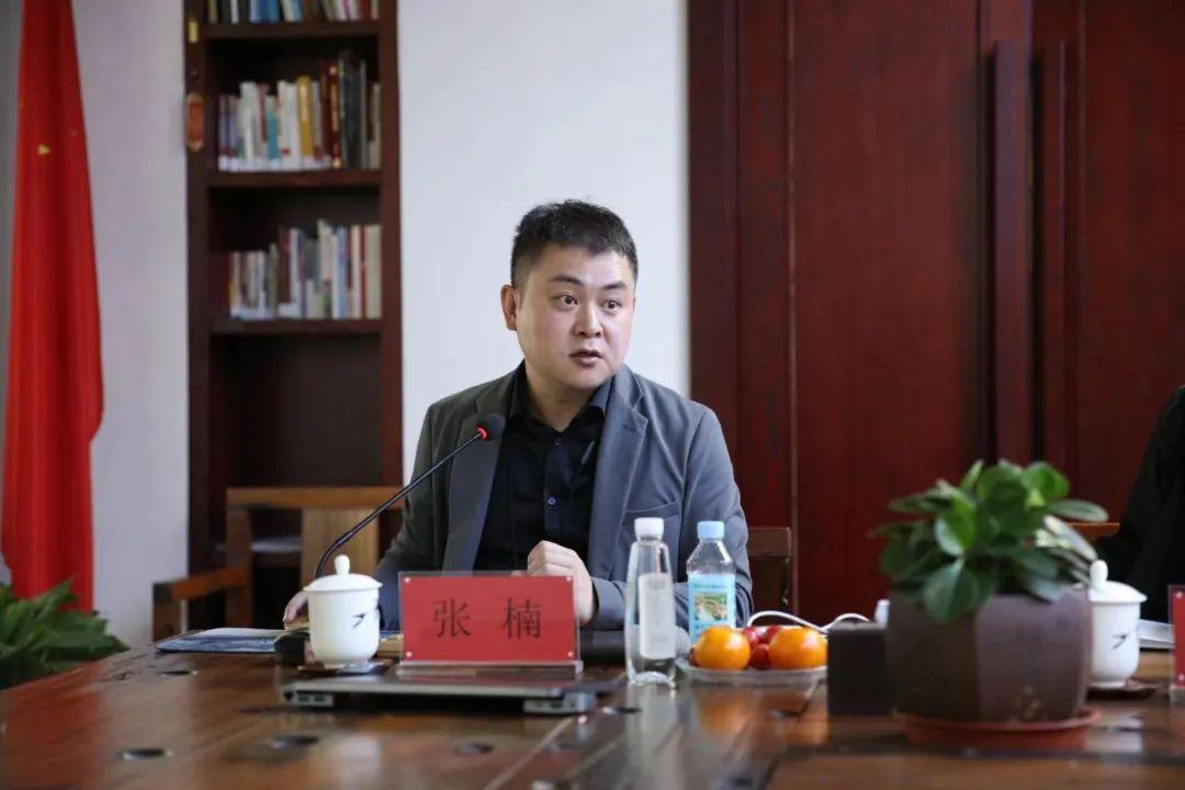 4月11日下午,北京工业大学艺术设计学院视觉传达系副主任张楠老师,在