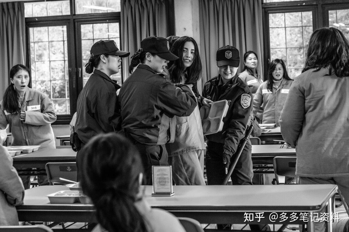 出演韩剧《the good wife》就以出彩演出收获好评,后续在《justice》