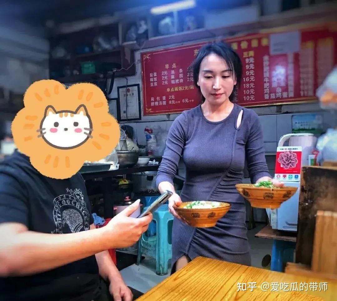 听说这个豌杂面的老板娘很火