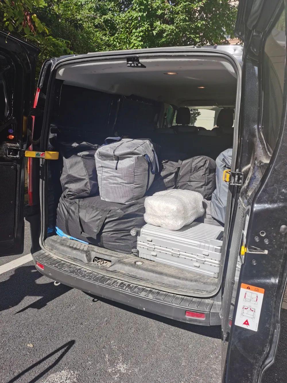 搬家应该用什么车?中面还是依维柯,应该该怎么选? - 知乎