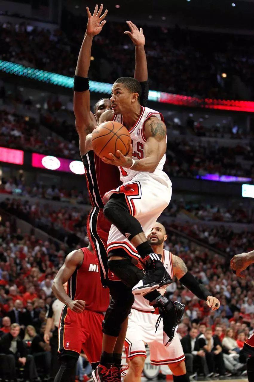 im d-rose, and fast dont lie.