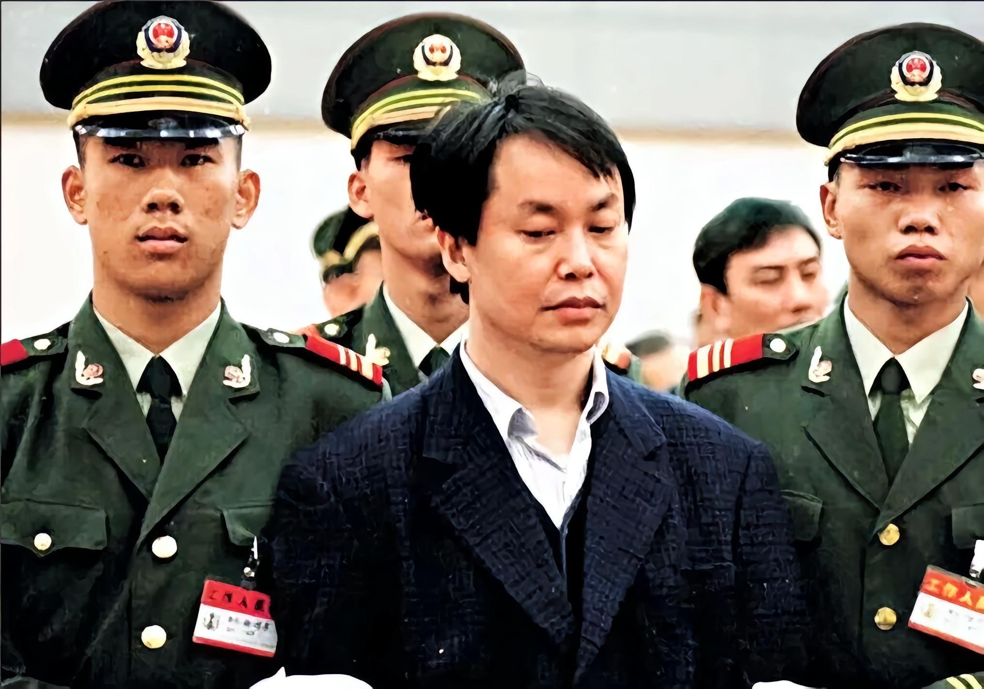 张子强当年勒索李嘉诚10亿,为什么十大富豪唯独刮掉霍英东 - 知乎