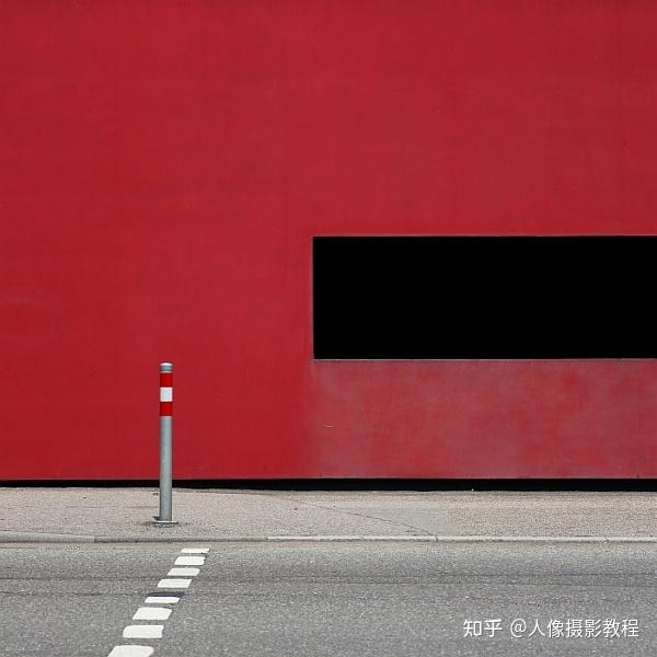 有哪些作品画面构成感强的现当代艺术家摄影师