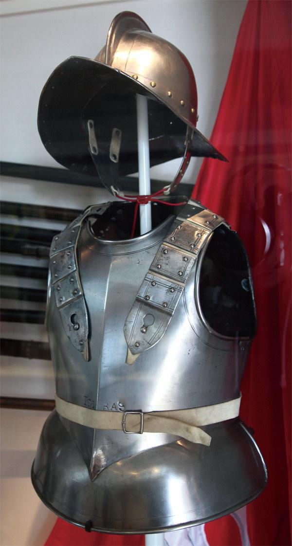 走进英国利兹皇家军械博物馆系列之六 17 世纪战争武器