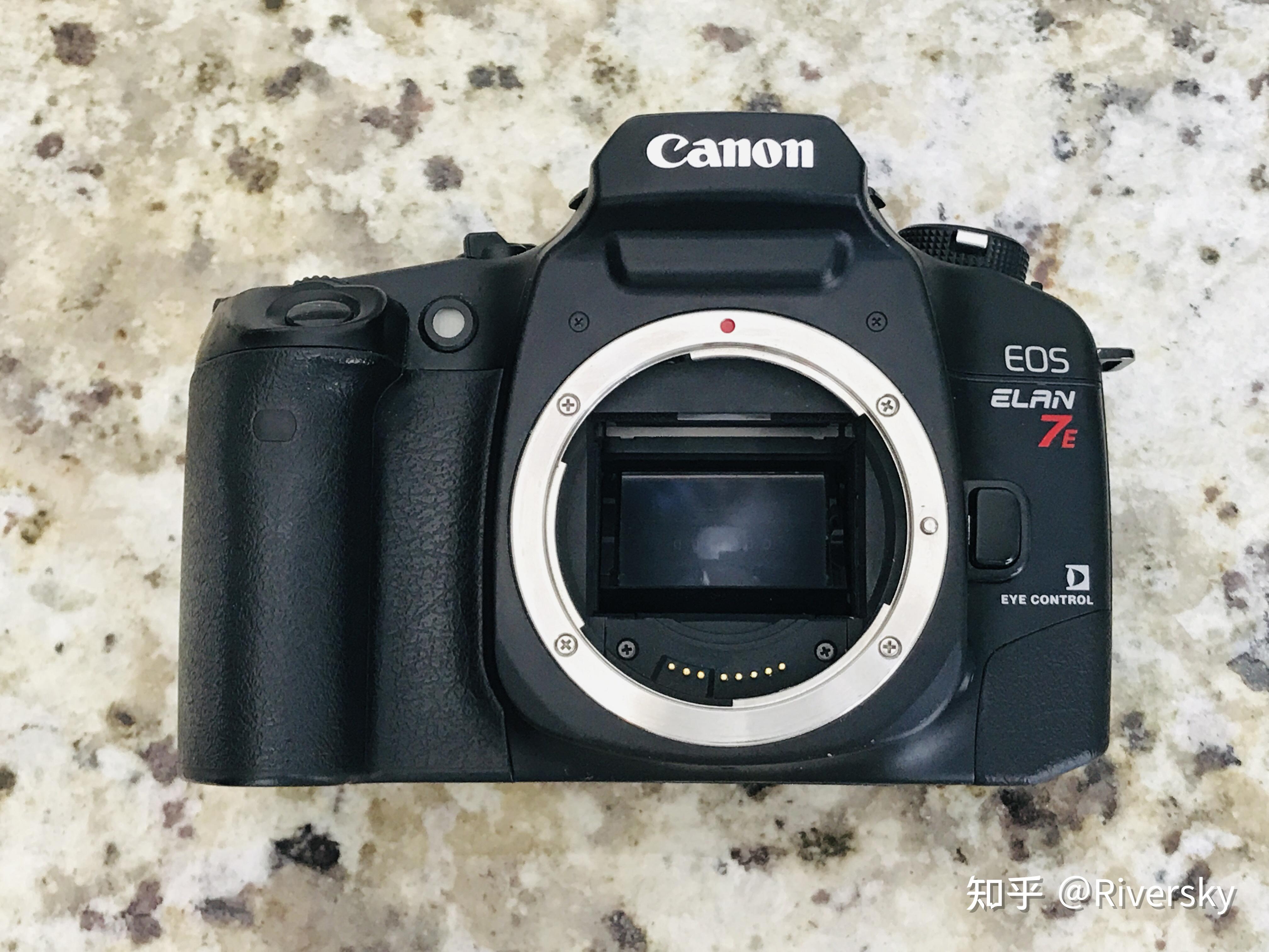 佳能中档胶片相机eos7eos50