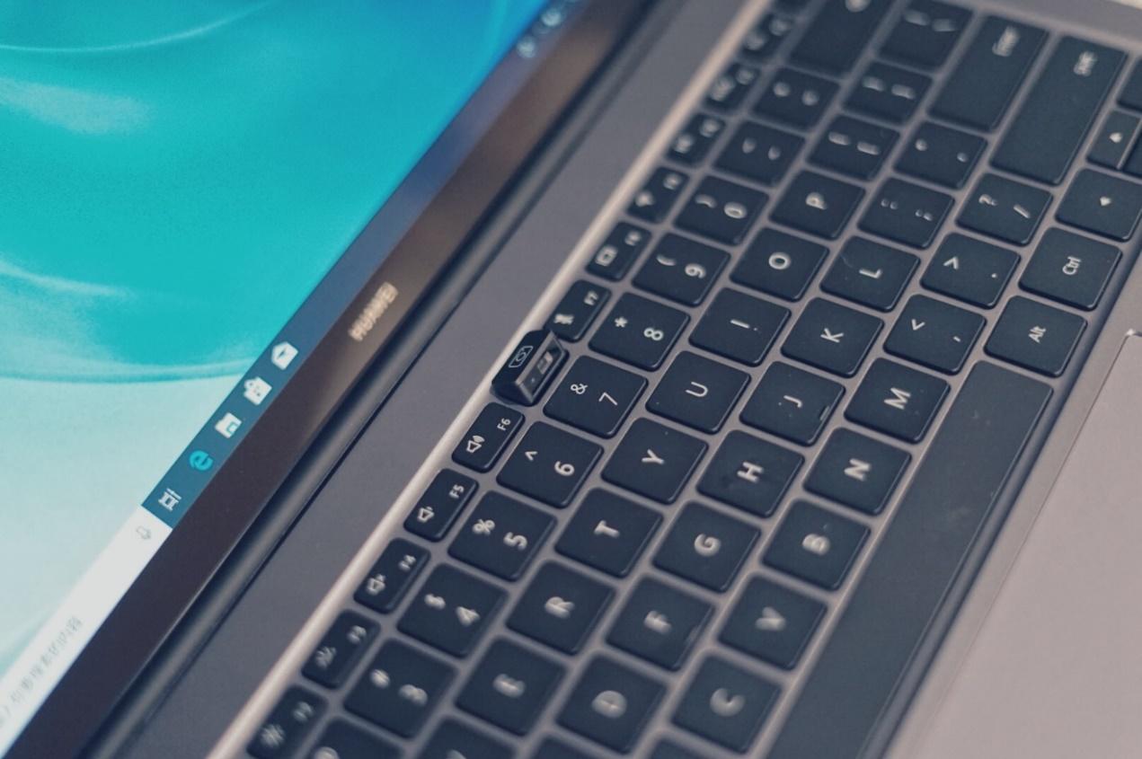 华为matebook1414英寸轻薄性能本之最