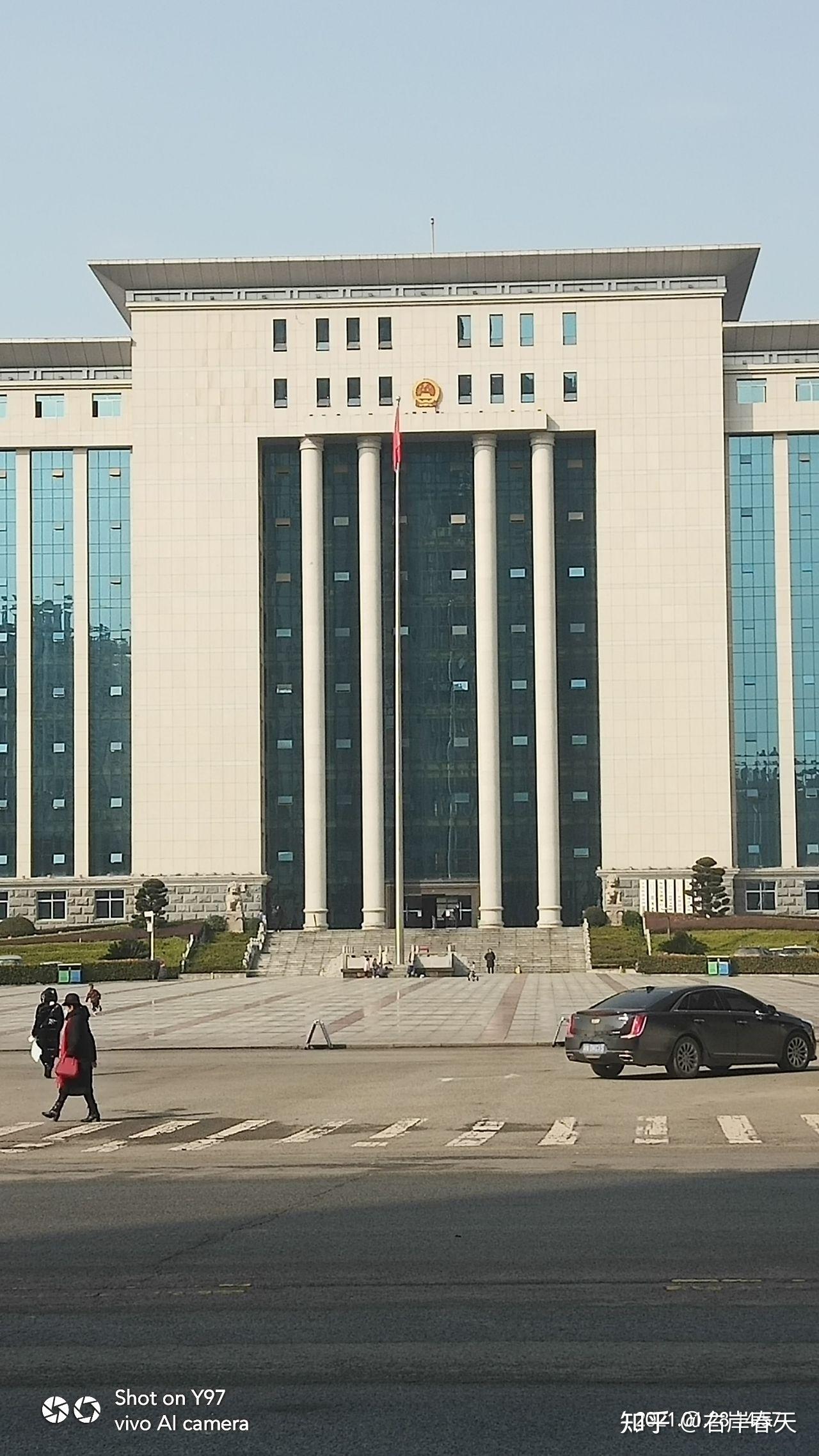 怀化市最大的区--鹤城区.区政府在哪里?座几路公交车去.