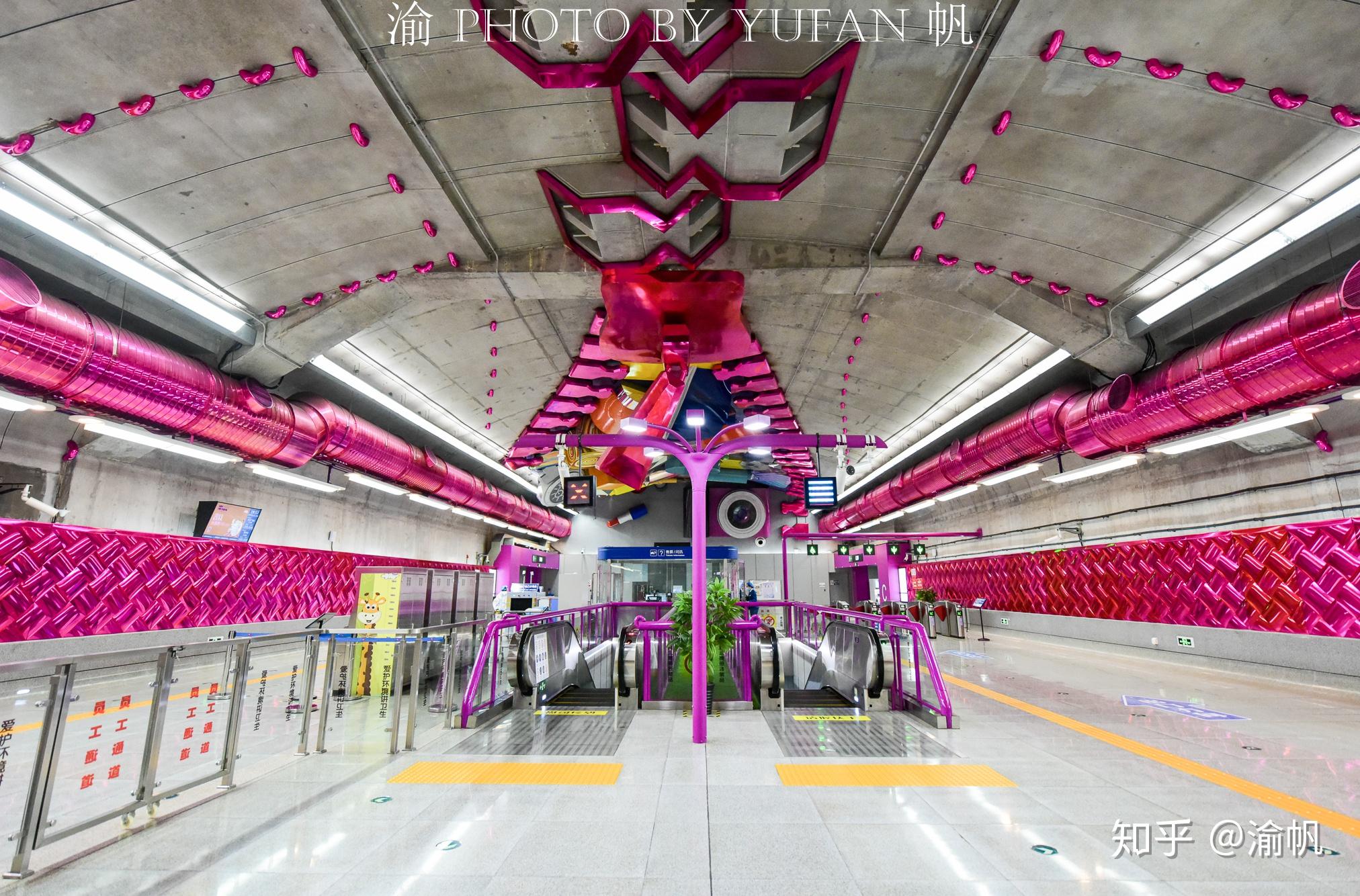 长春地铁装饰时尚厚重有文化算不算中国最旋酷的地铁装饰