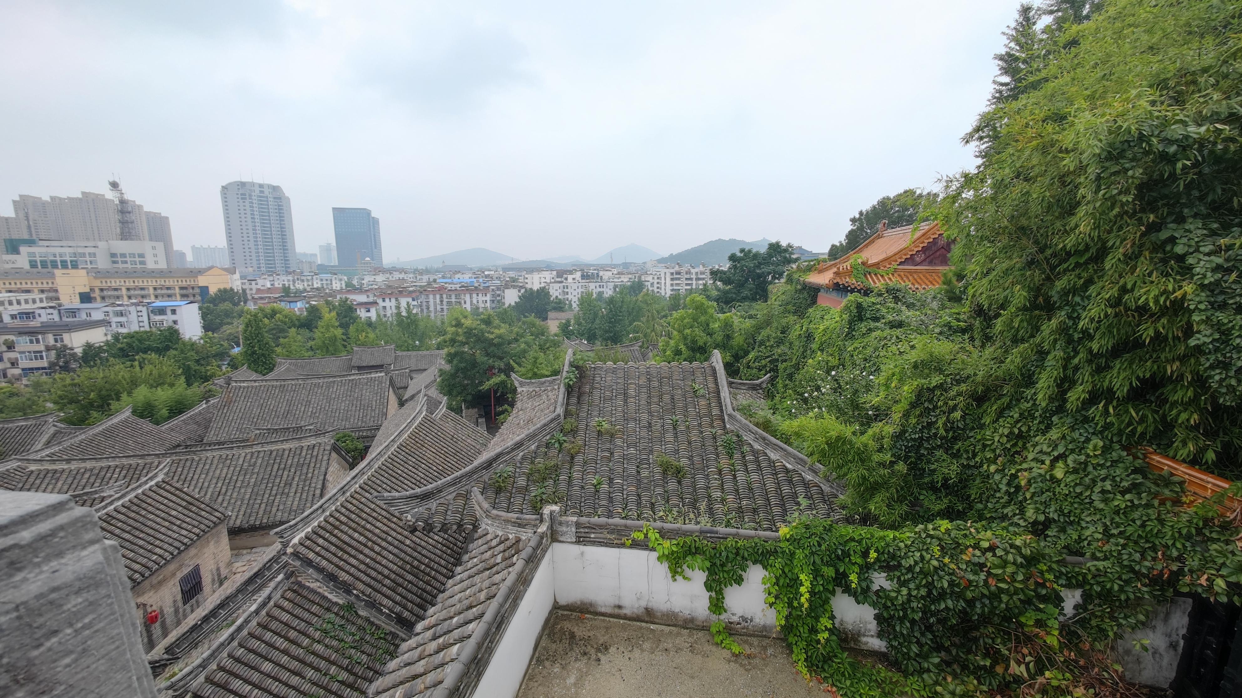 还有霸王项羽的戏马台,翰林院,余家大院,古民居等等,户部山认真逛下来