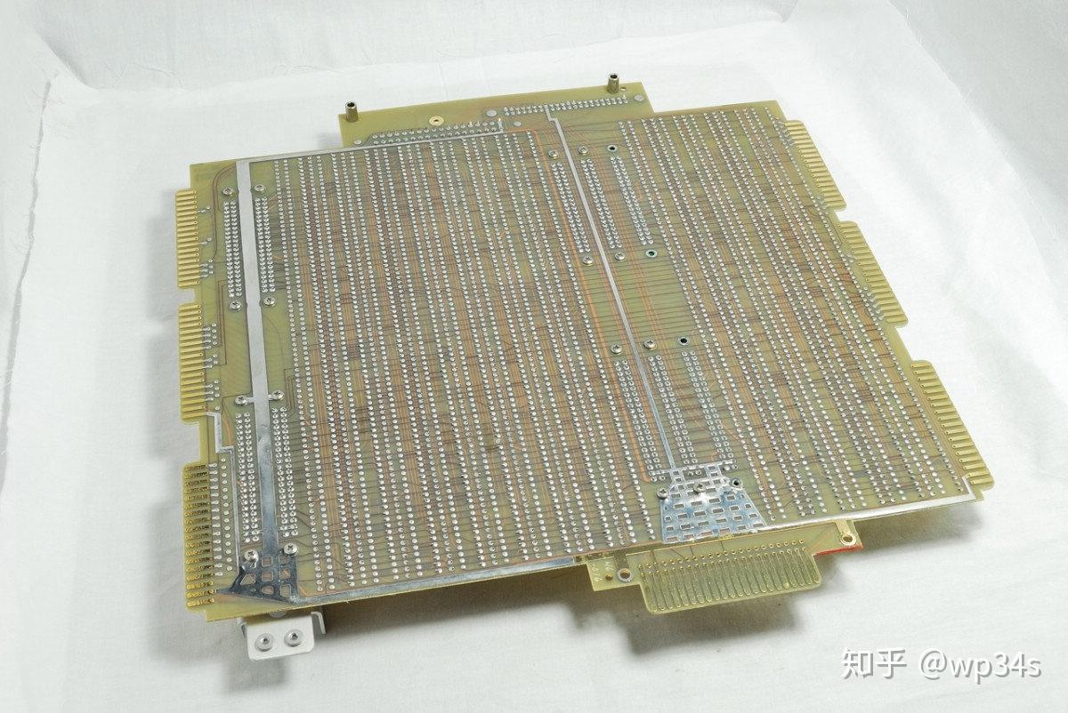 电与磁的极致艺术~1968年的HP9100A晶体管计算器(机)-2