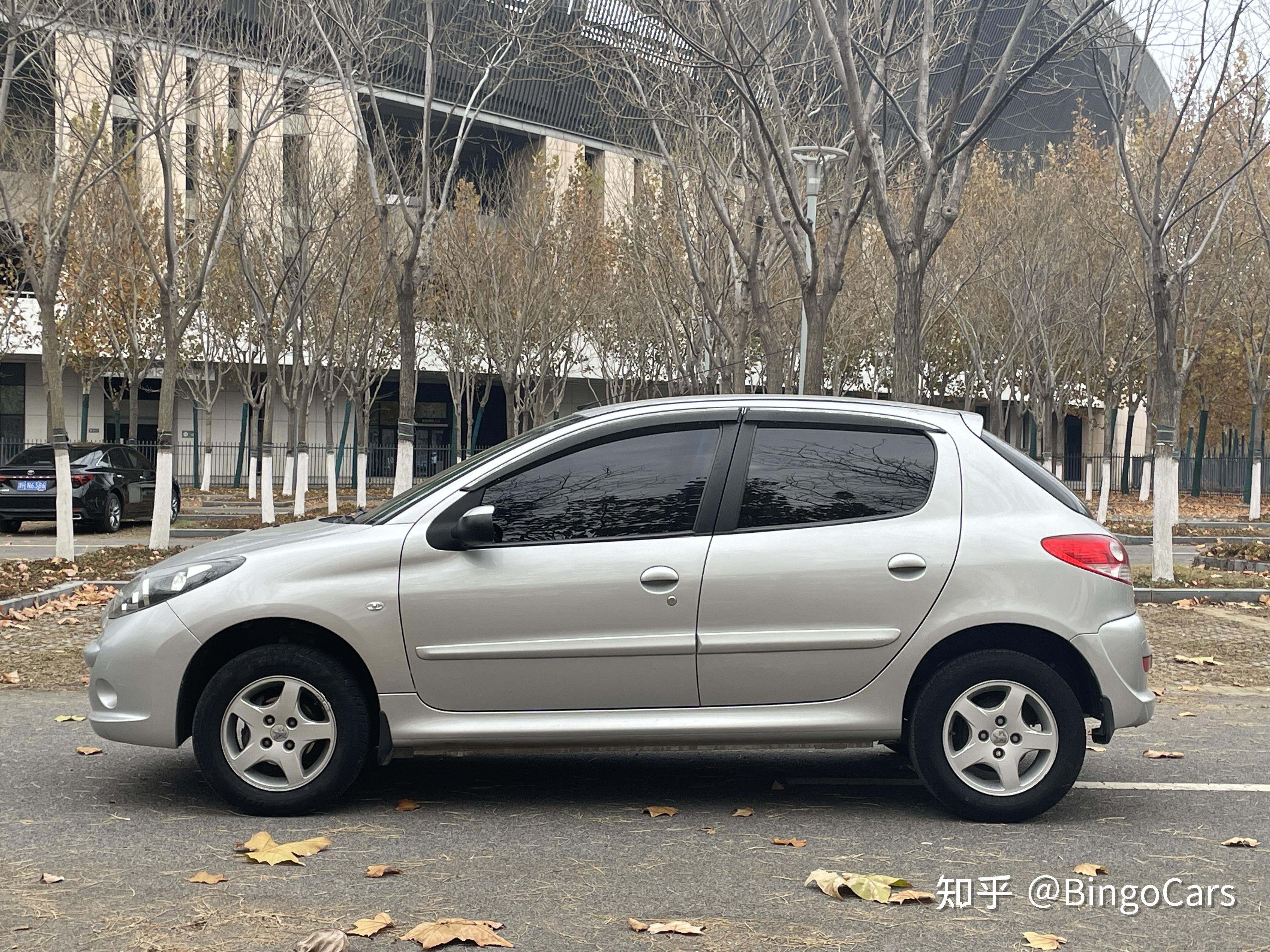 bingocars自营车sold2011款标致20714l手动