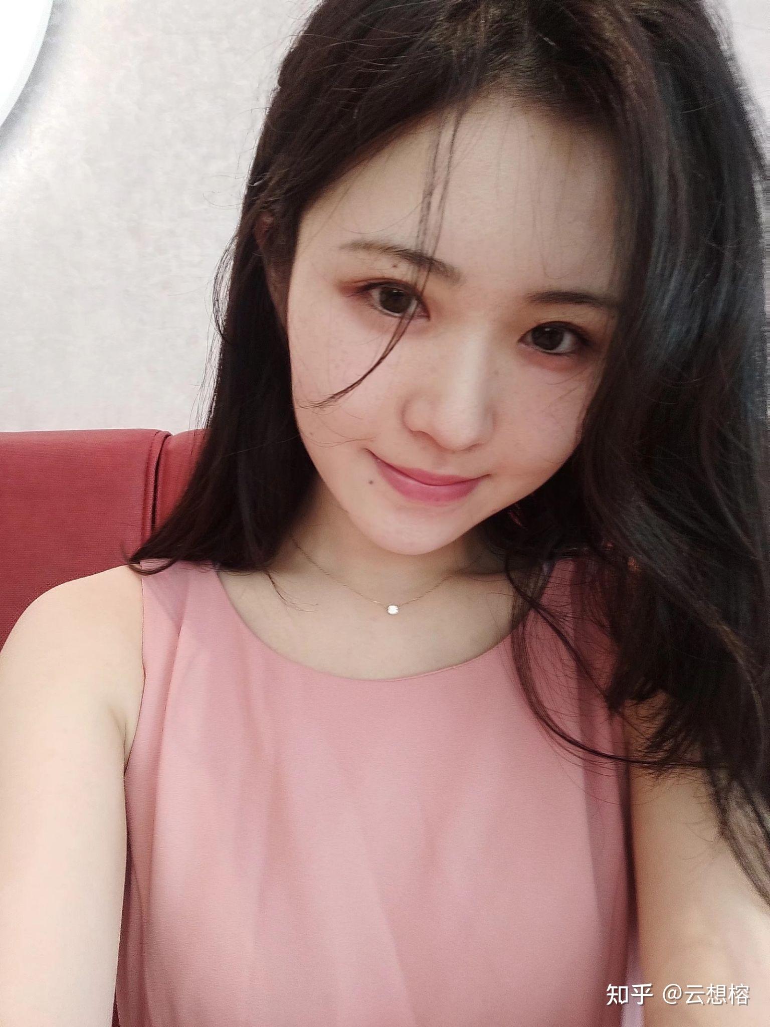 身为真正的素颜美女是种怎样的体验