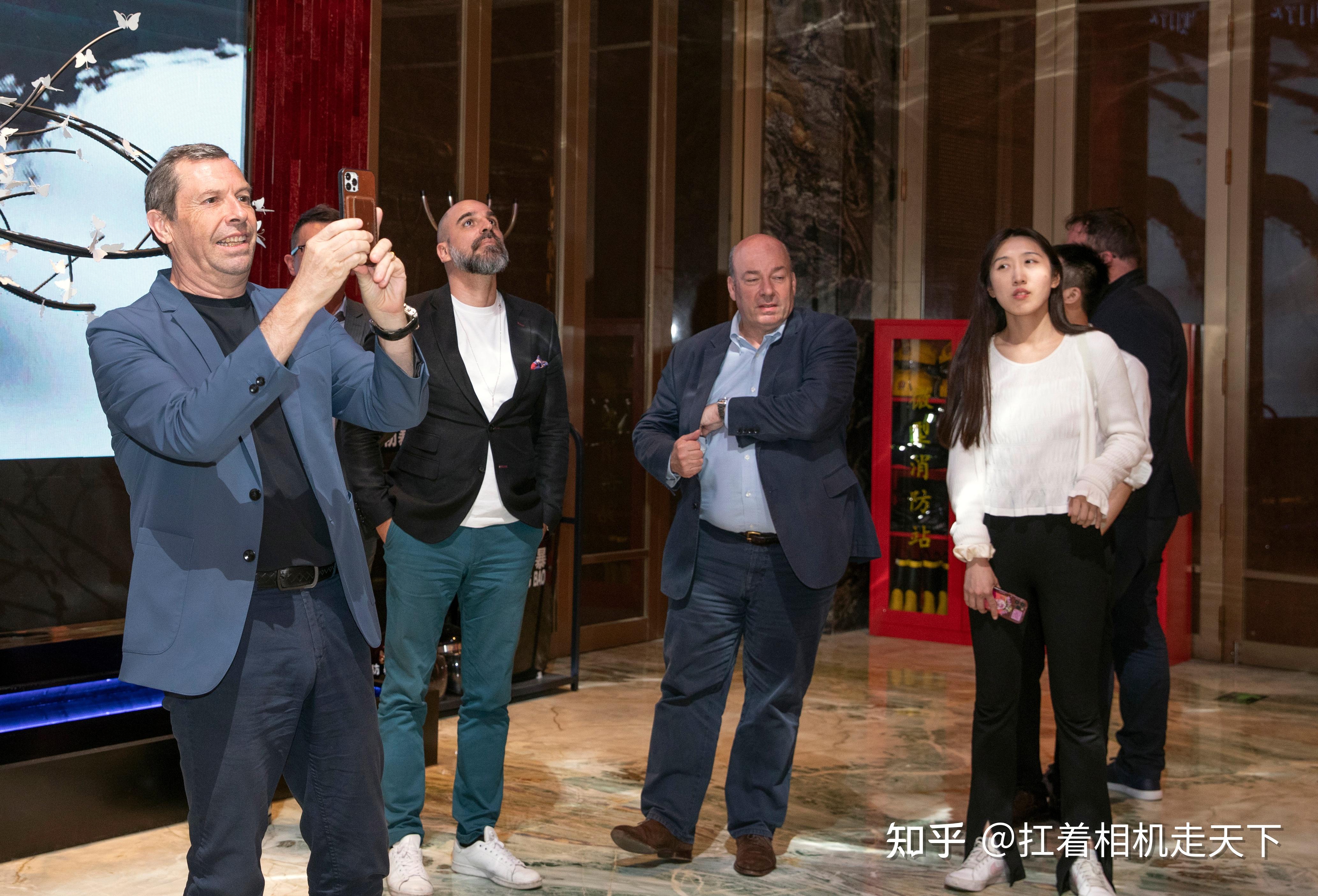 人头马君度集团和布赫拉迪的高层酒会现场拍摄 - 知乎