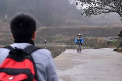 陪伴比物质，对孩子来说更重要