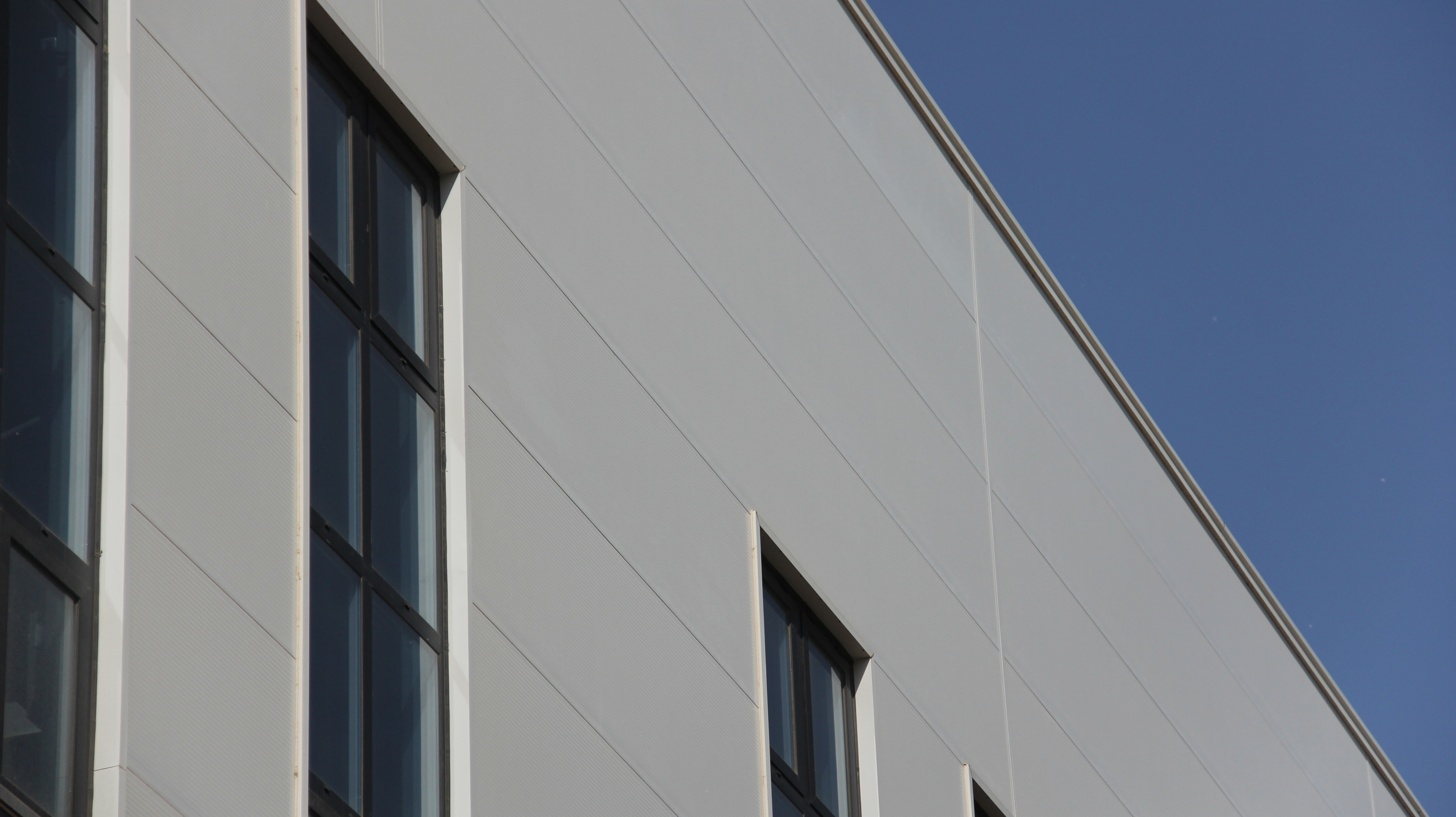 金属幕墙应该注意哪些问题?