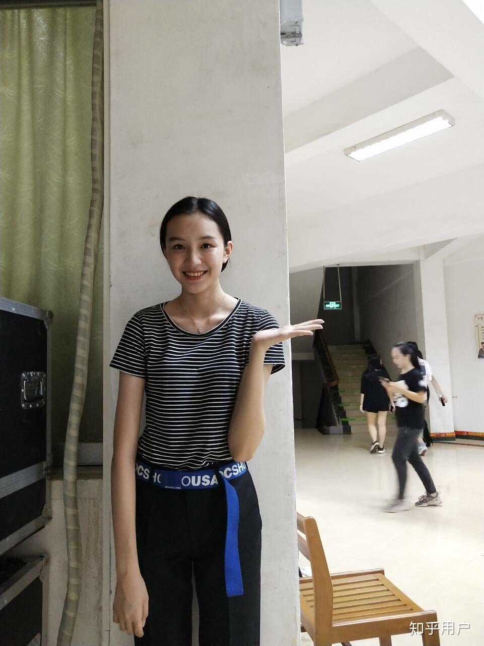 你们学校有校花或者校草吗?