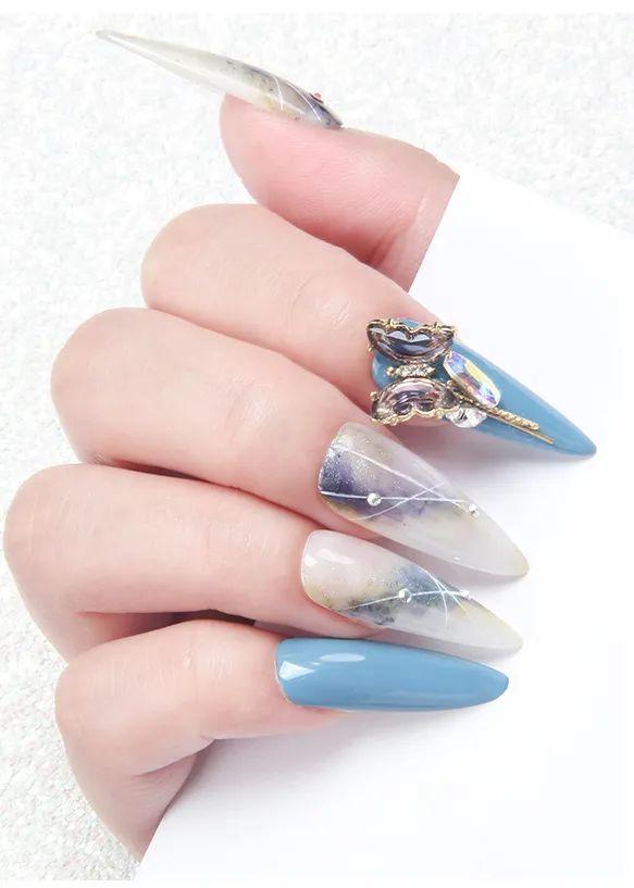 石家庄花都形象艺术学校特邀请国际认证高级美甲讲师——黄逸华老师