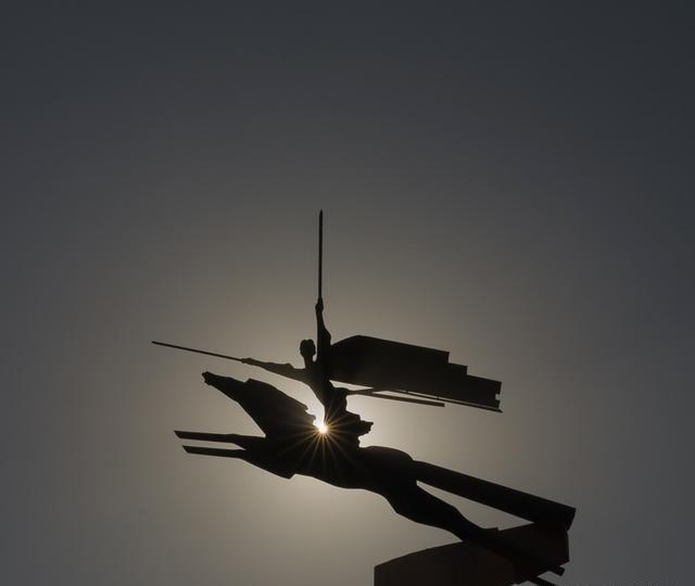 滨州的地标性建筑——唐赛儿雕像,你知道为什么要给唐赛儿树立雕像吗?