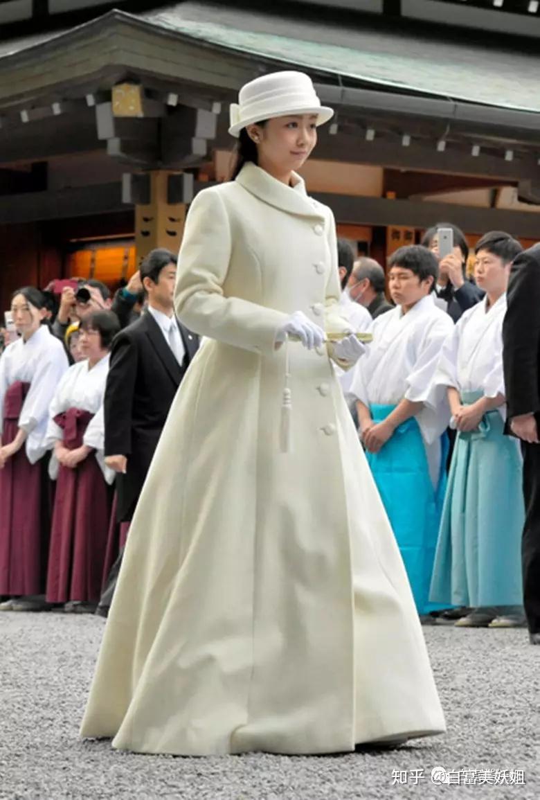 日本皇室颜值担当因为跳舞,穿热裤被追着骂?她是被禁锢的最美公主?