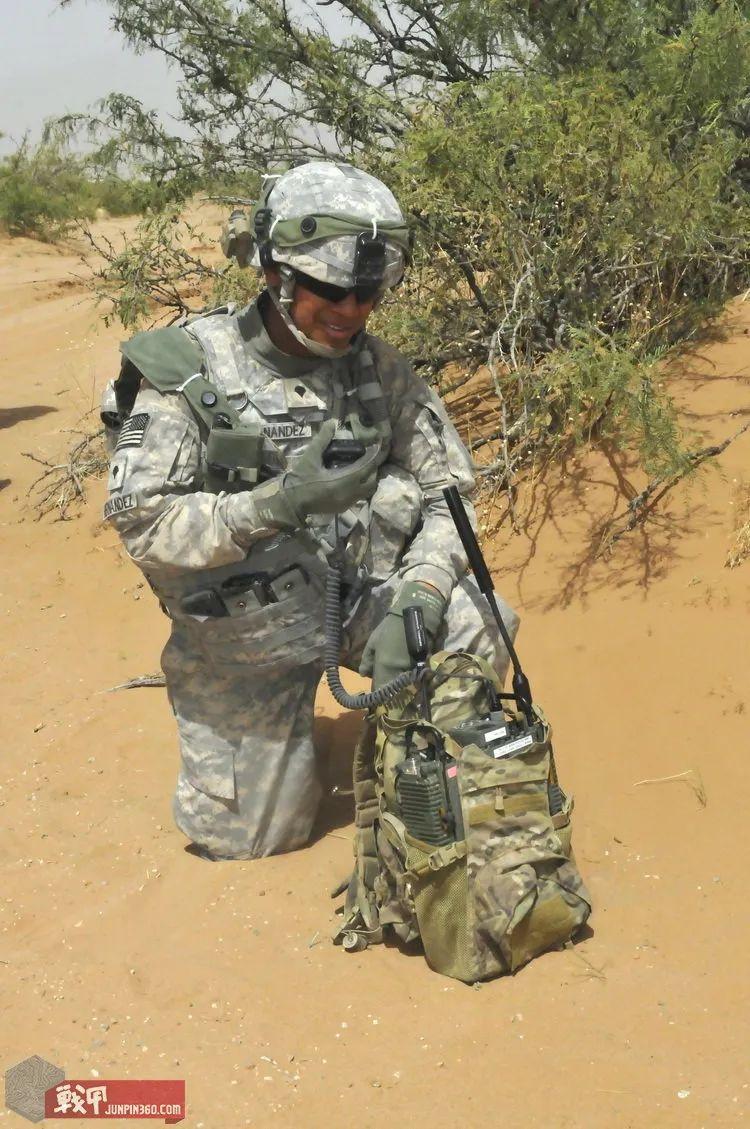 美军通用动力an/prc-155双信道单兵背负式电台 - 知乎