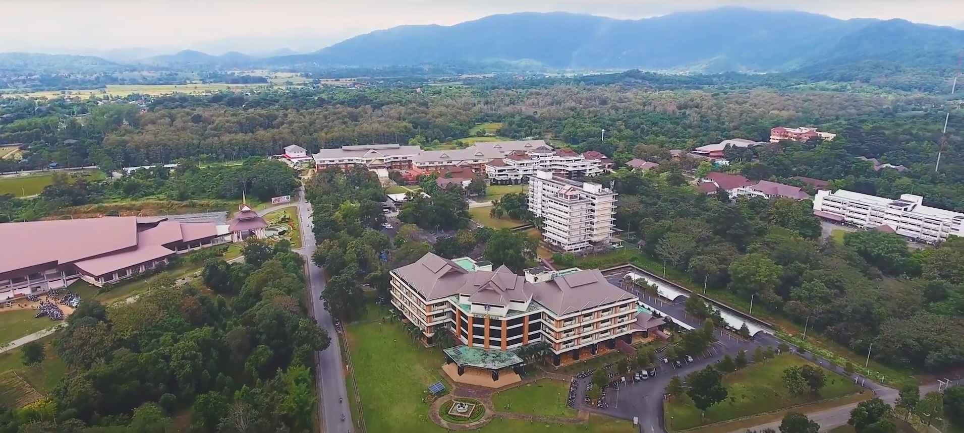 读本科就来泰国清莱皇家大学