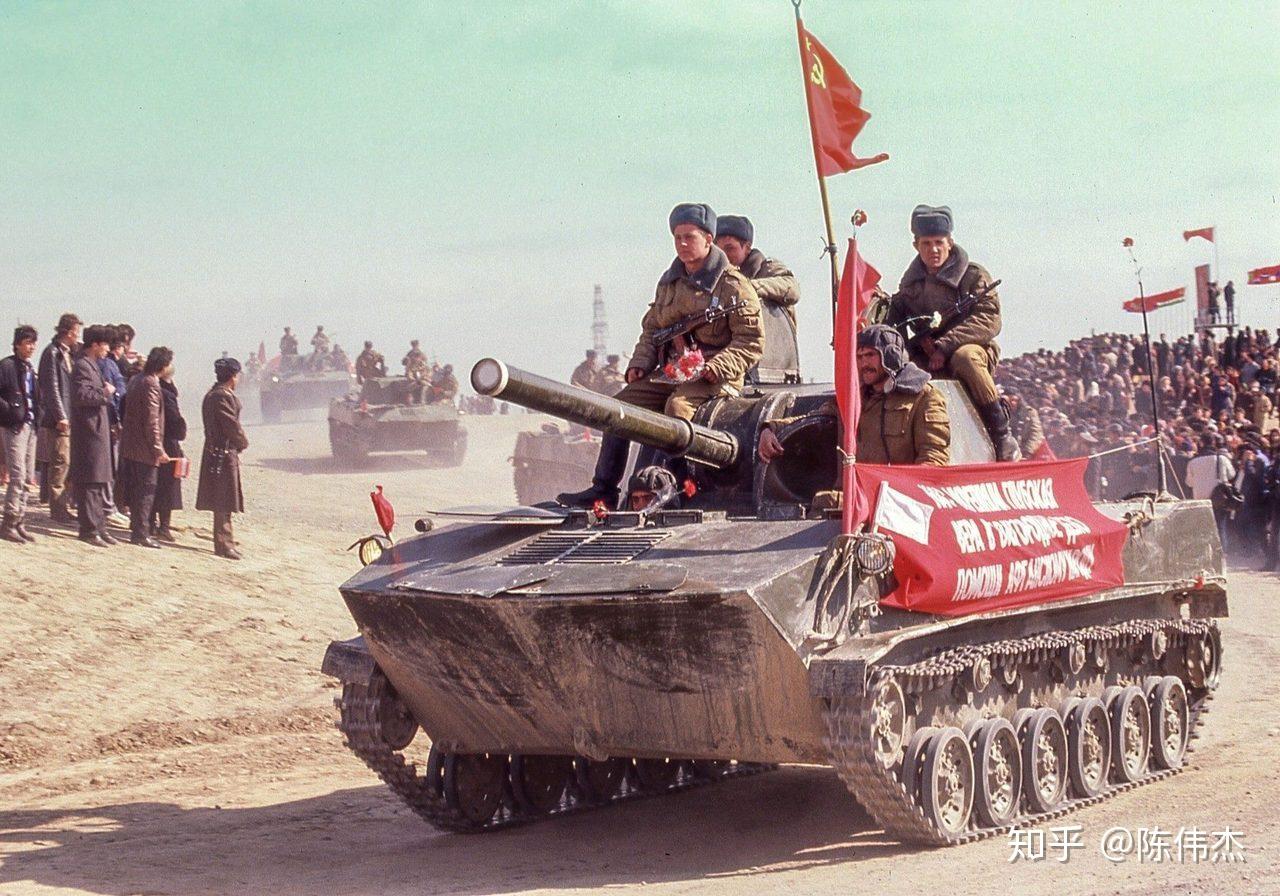 八十年代苏军装备图片