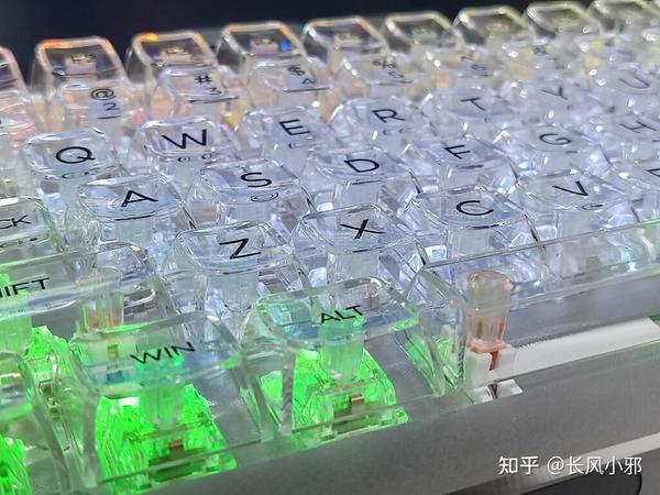 全铝机身 三模 热插拔轴 RGB灯光 —爱国心GK83机械键盘上手体验 - 知乎