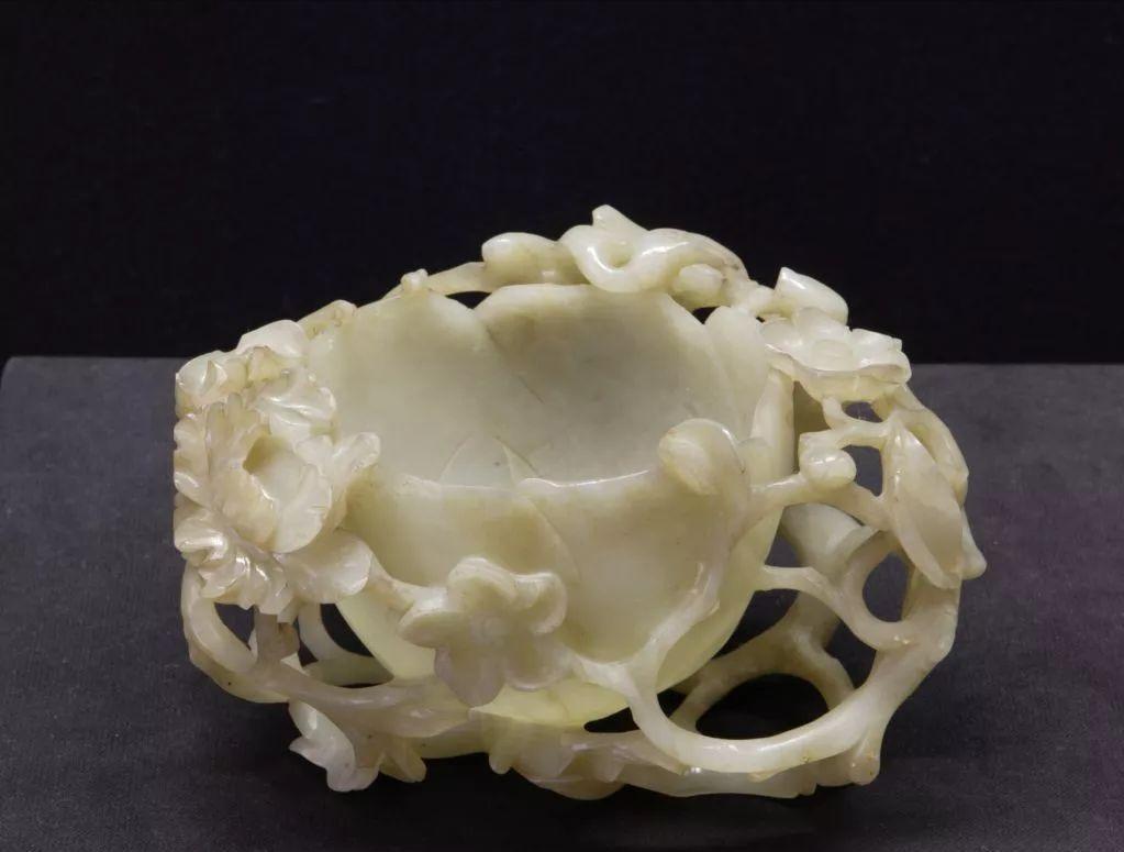 就让我们通过故宫博物院馆藏的这些精彩绝伦的古代玉器,一起领略中国