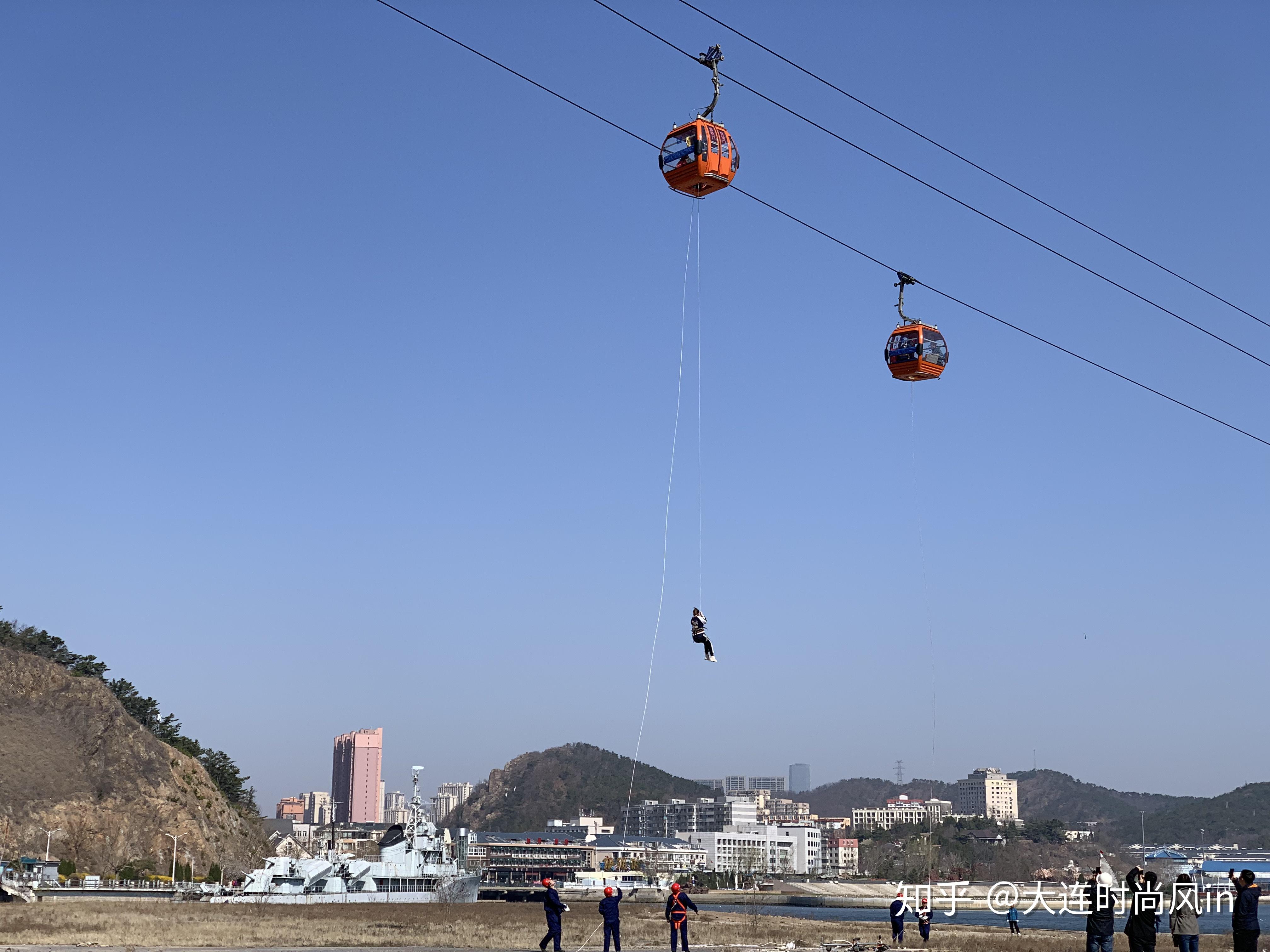 老虎滩海洋公园昨日开展了2019年年度性跨海空中索道救援演练