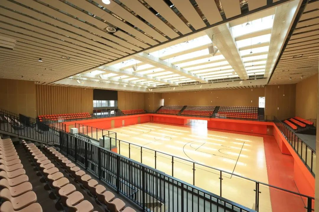 两任特首齐聚一堂广州南沙民心港人子弟学校有何独家揭秘