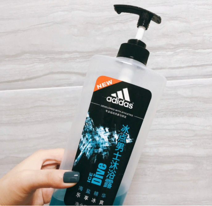 7979禹泉白茶花沐浴露