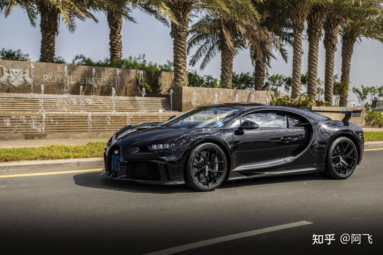 4月1日在美国密苏里州的圣路易斯高速公路上发生了一场交通事故,一辆