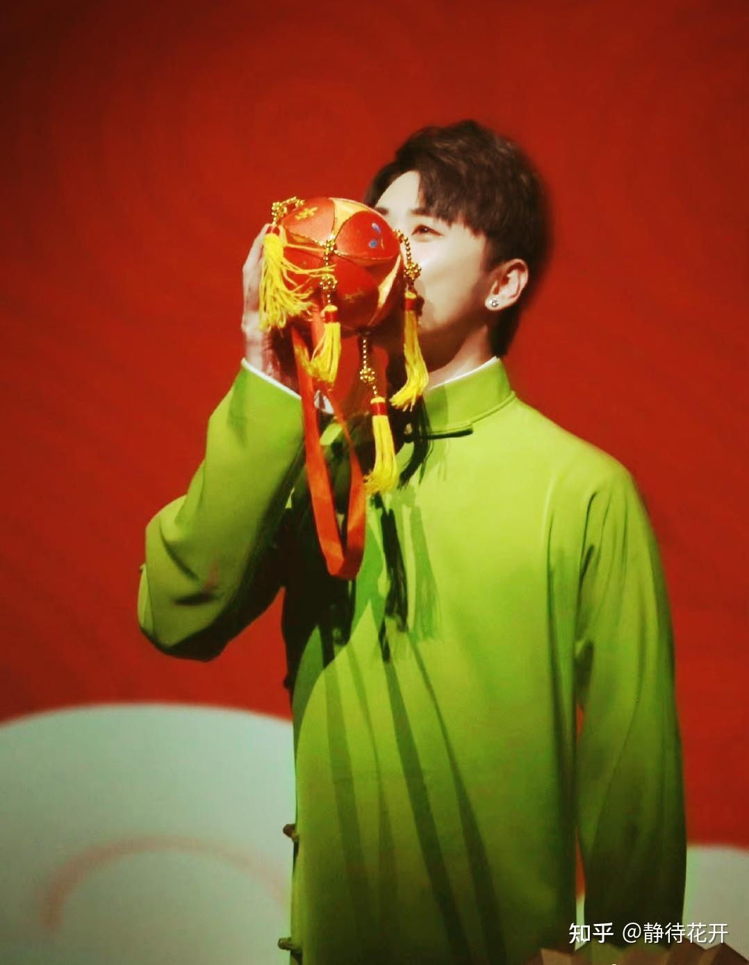 是林妹妹窗前远看朦胧若艳霞的软烟罗