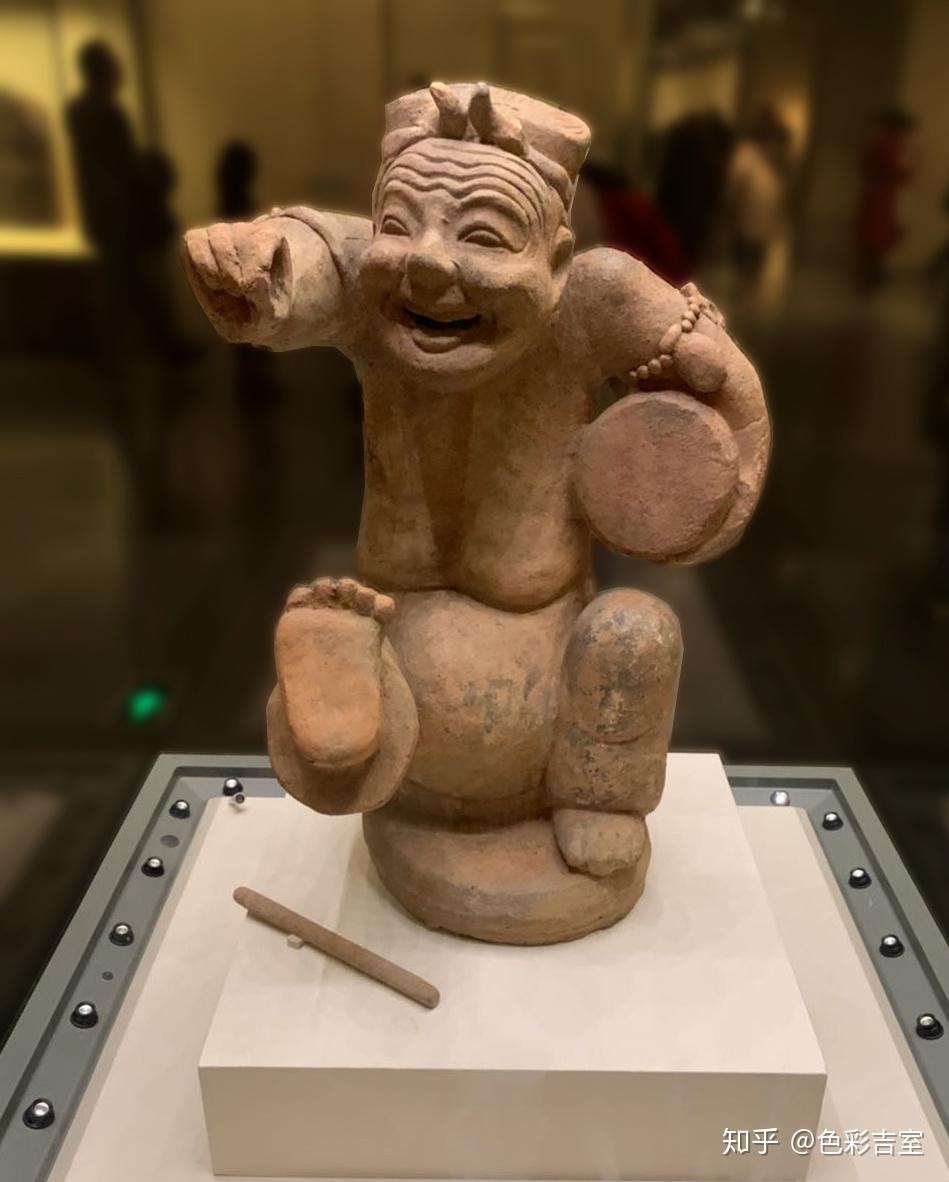 为自摄这件东汉击鼓说唱陶俑四川地区的典型陶俑, 故事会>杂志的logo