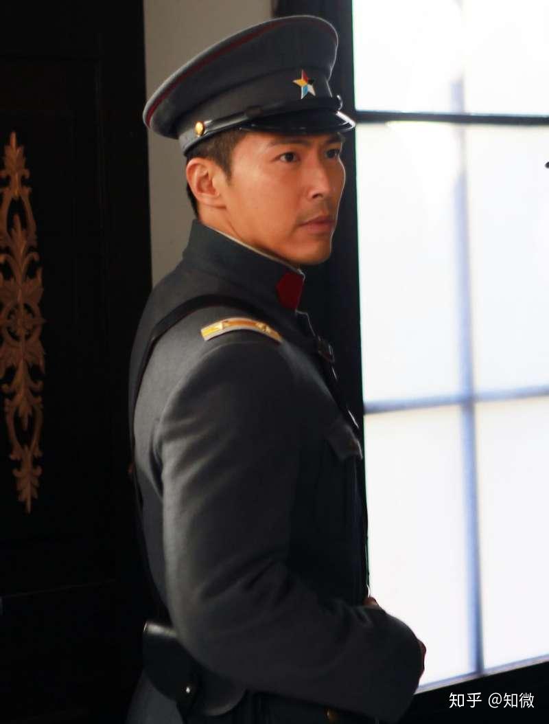 黄少祺为家人置豪宅与儿子互动温馨