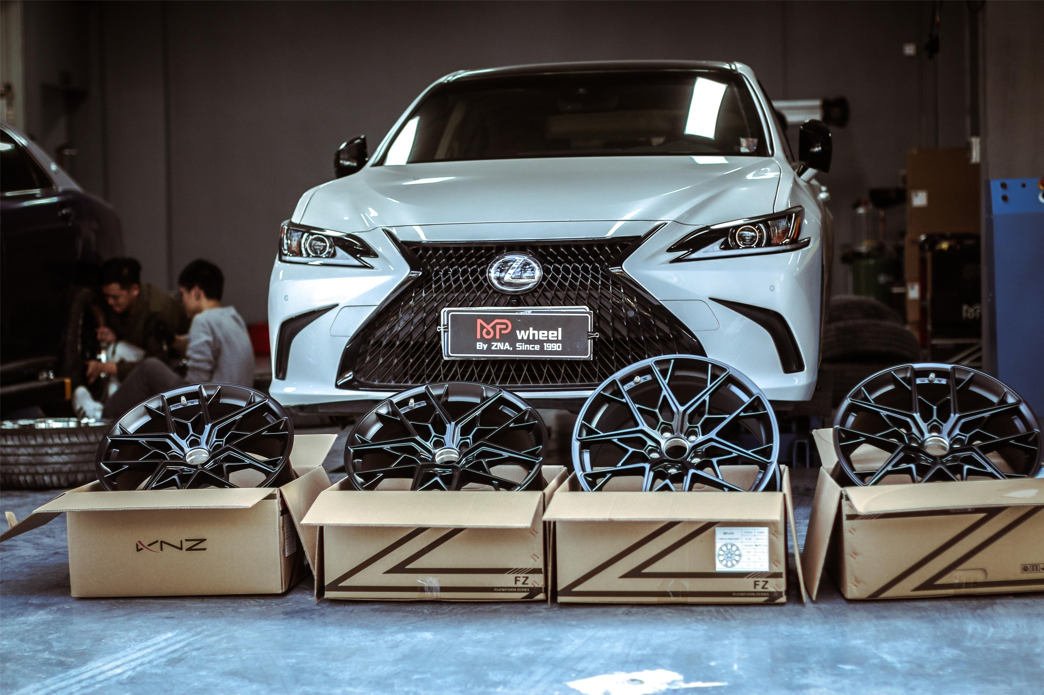 嫌雷克萨斯es300h外表太平淡怎么办