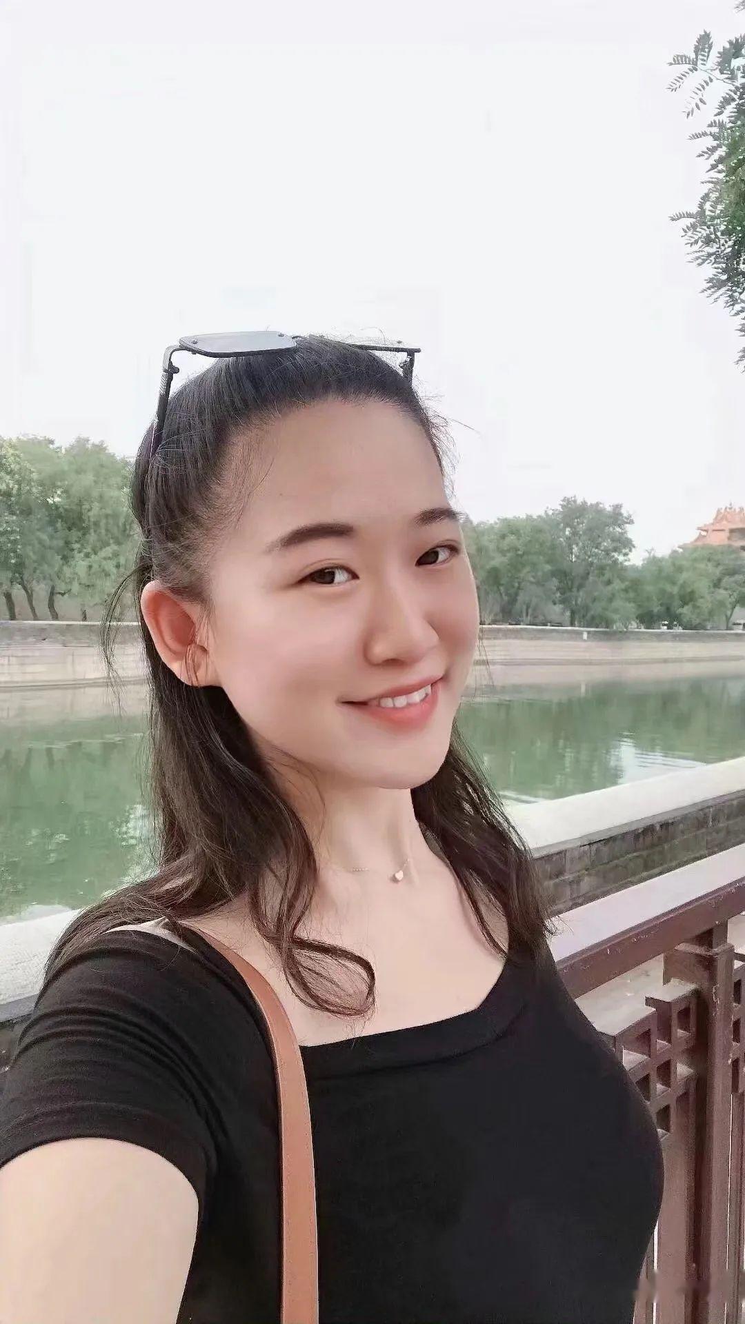 军恋相亲贴女士202248