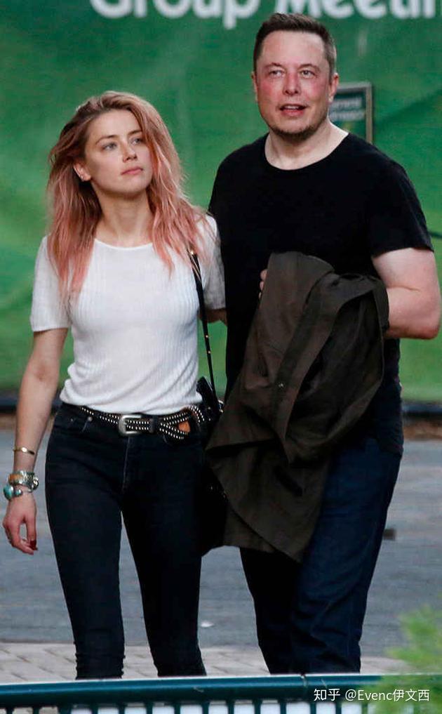 海王湄拉也是个有故事的女同学