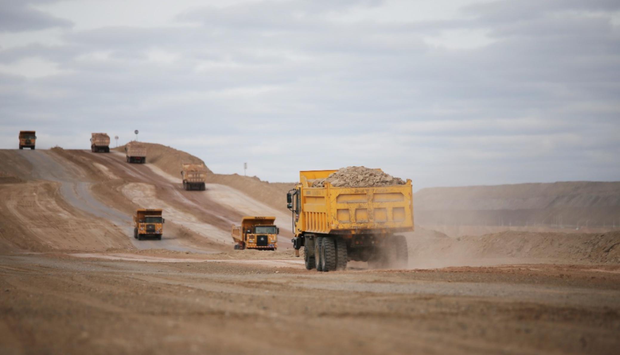 无法获得营收;此后,易控将无人驾驶车队都转移到西北某露天矿, 车辆